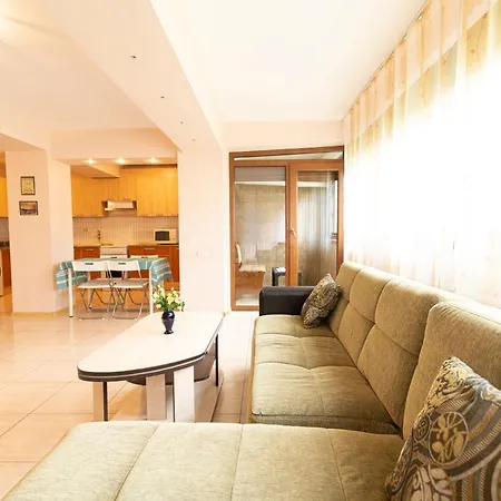 Alessia Apartaments
