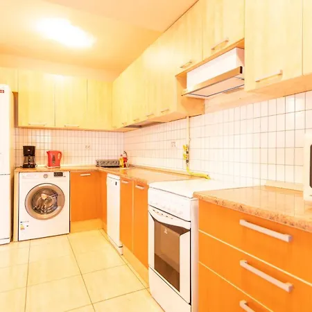 Alessia Apartaments *